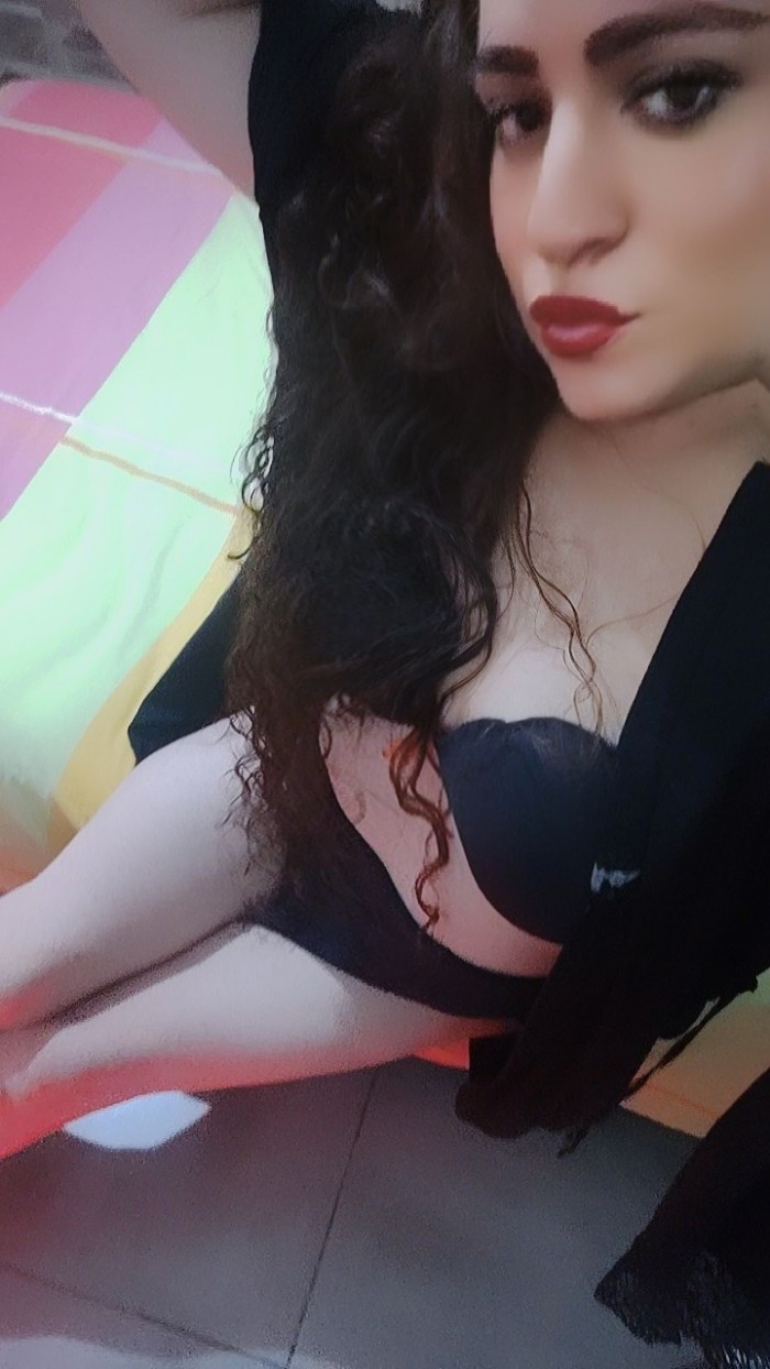 Trans española morenaza de impacto viciosa lechera