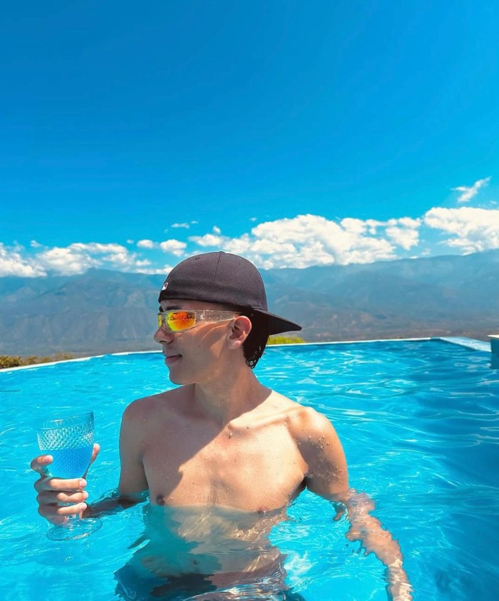 HOMBRE CACHONDO NIÑATO GUAPO Y DURO 643796005