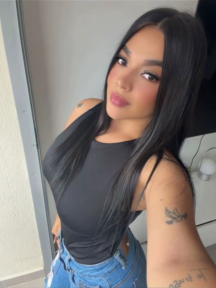 VEN Y PRUEBA MI COÑITO RICO DESEANDO TODA TU POLLA