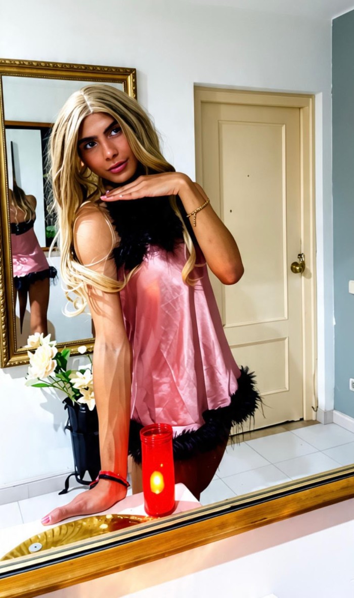 Trans hot , -atrévete a conocerme