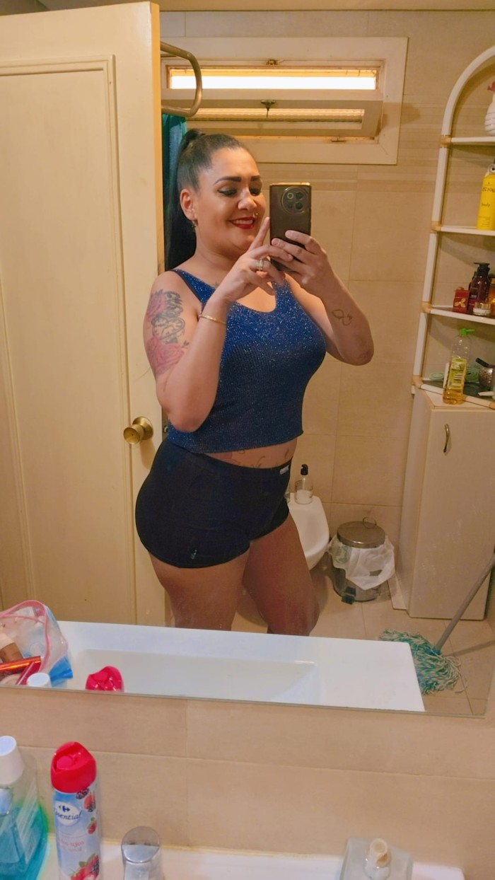 Soy una latina bastante agradable , carismática