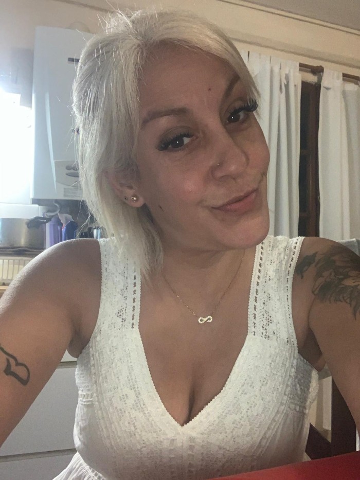 BÁRBARA 38 AÑOS BELLEZA ESCORT EN LAS PALMAS