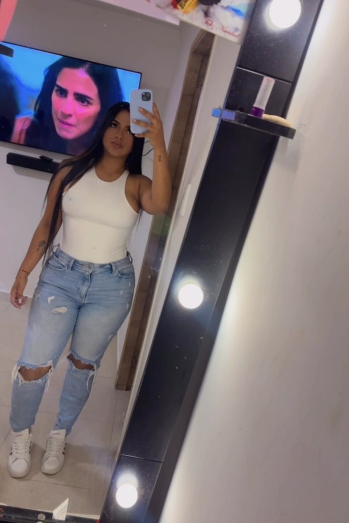 Michelle 20 años colombiana