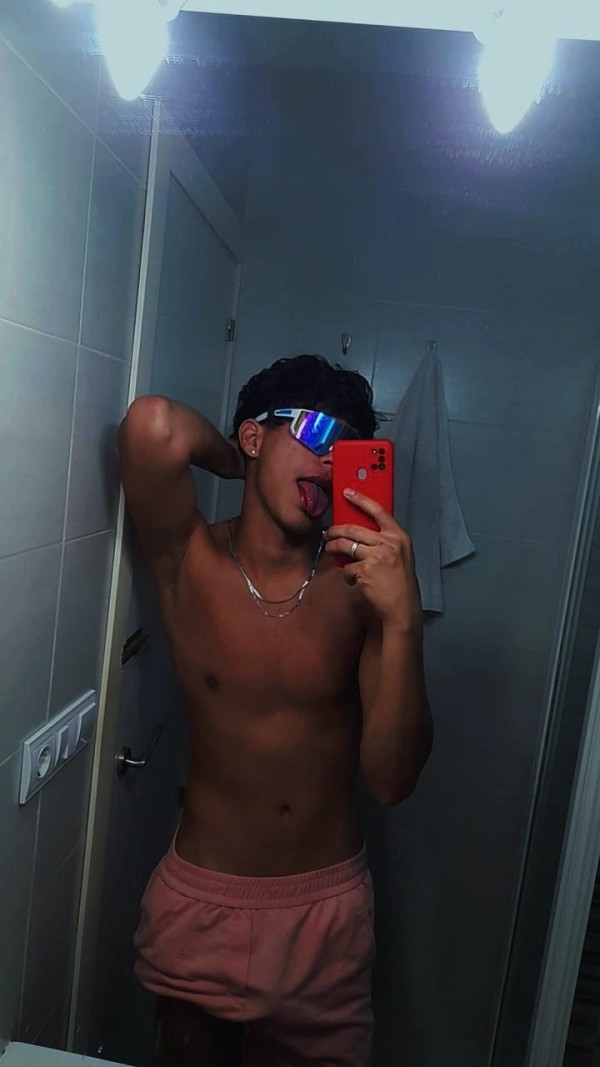 Adrián bisexual cañero, morboso
