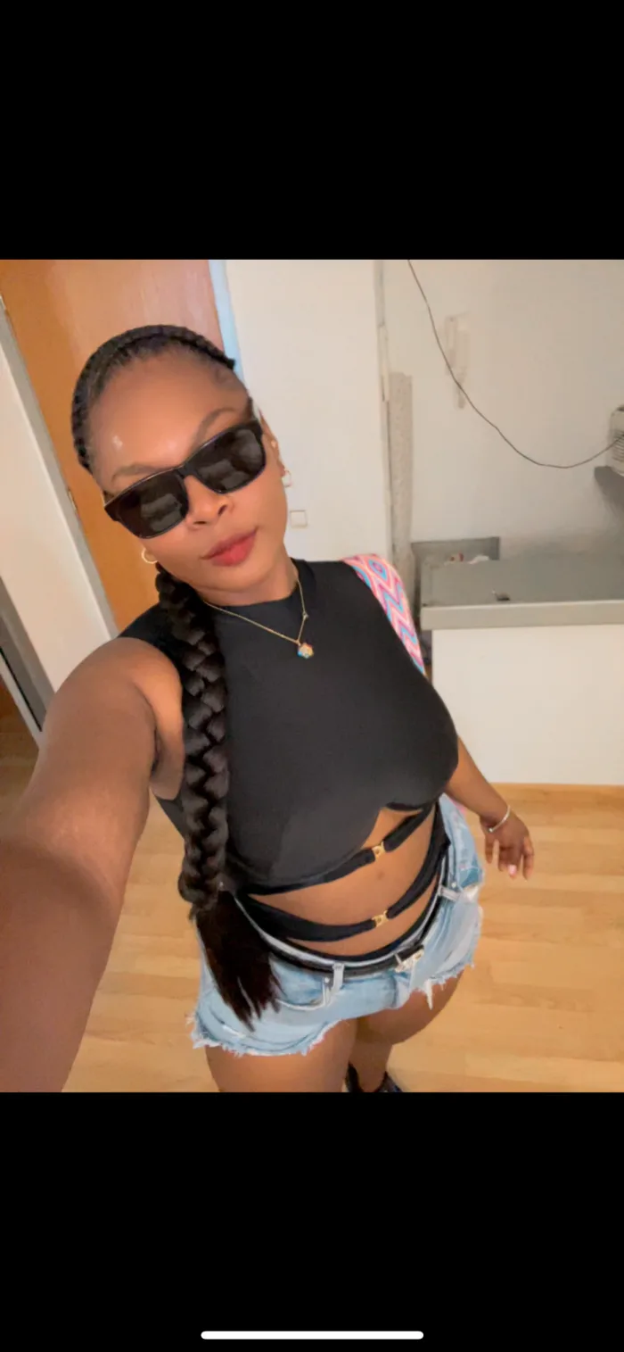 Curvy, 24horas, copas, masajes, salidas y fiesta últimos días
