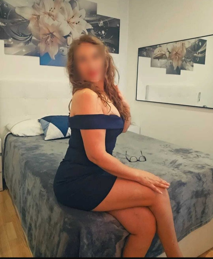 Andrea Masajista venezolana madurita