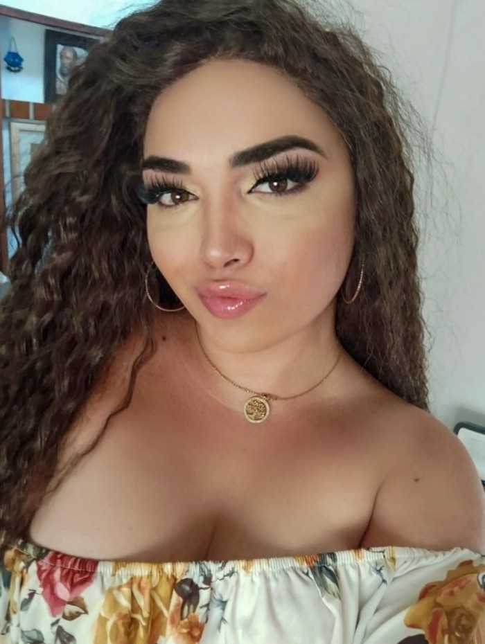 JUEVES ADIOS para ser TU PLACER BIBI REGRESA LA LAGUNA