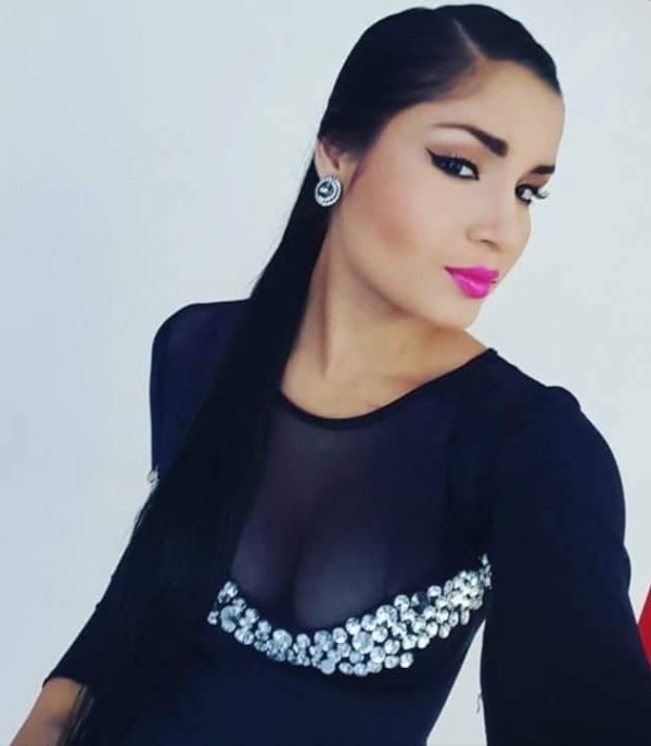 LUCIA TU COMPAÑÍA IDEAL SOLO POR UNOS DÍAS SIN PRISA SI TE APETECE