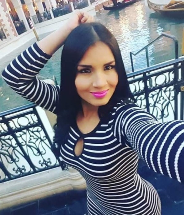 LUCIA TU COMPAÑÍA IDEAL SOLO POR UNOS DÍAS SIN PRISA SI TE APETECE