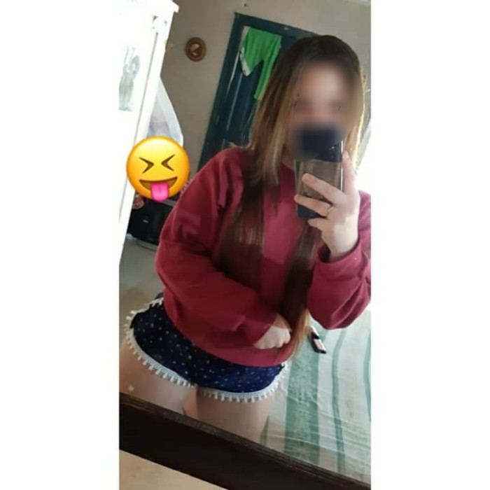 Llamame y follamos de paso