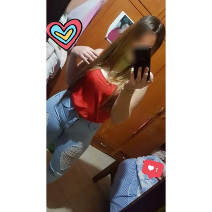 Llamame y follamos de paso