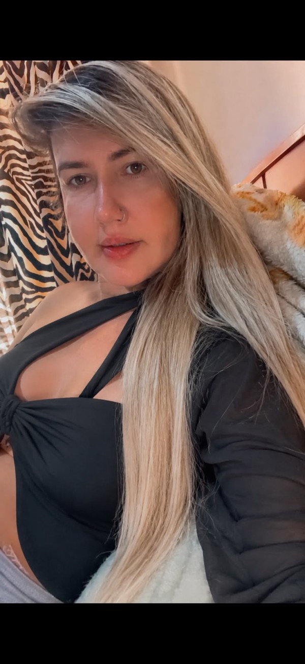delicada .amorosa ,,me entrego con pasion