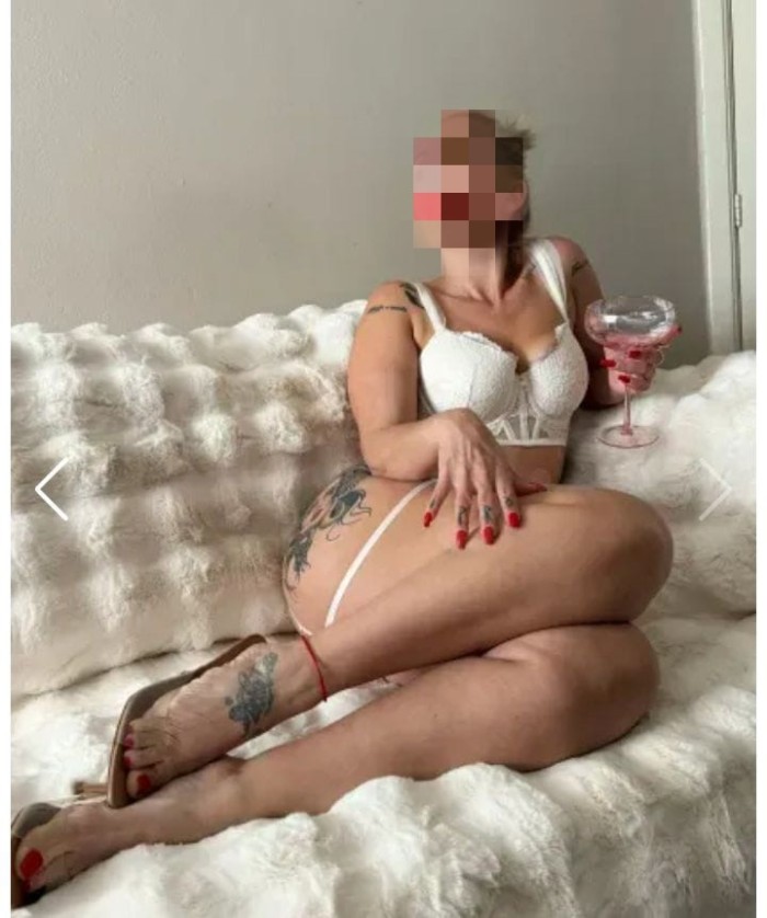 DESIRE INCREIBLE ESPAÑOLA PARA DISFRUTAR RICO