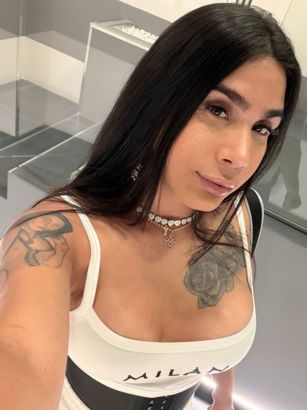 Kloe NOVEDAD LEON COLOMBIANA