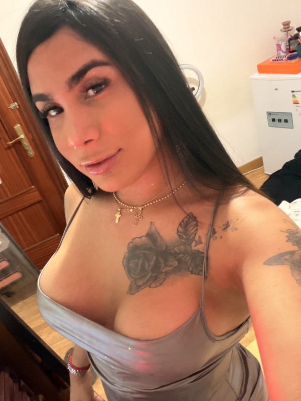 Kloe NOVEDAD LEON COLOMBIANA