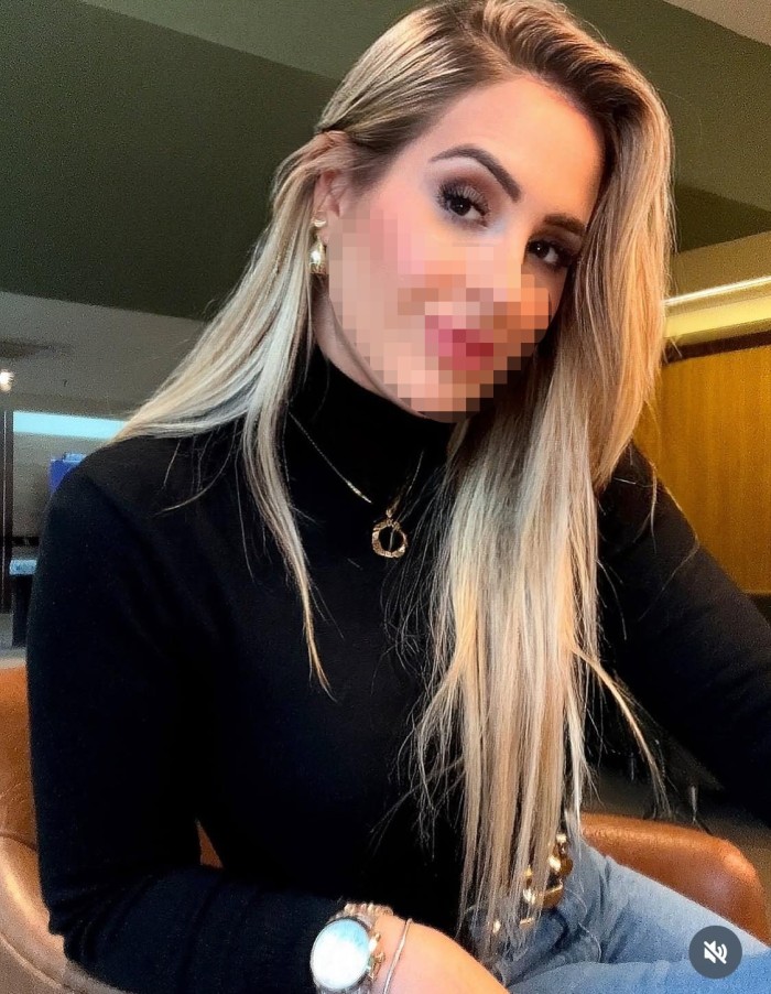 SOY LO QUE VES, RUBIA GUAPIMA SIN ENGAÑO