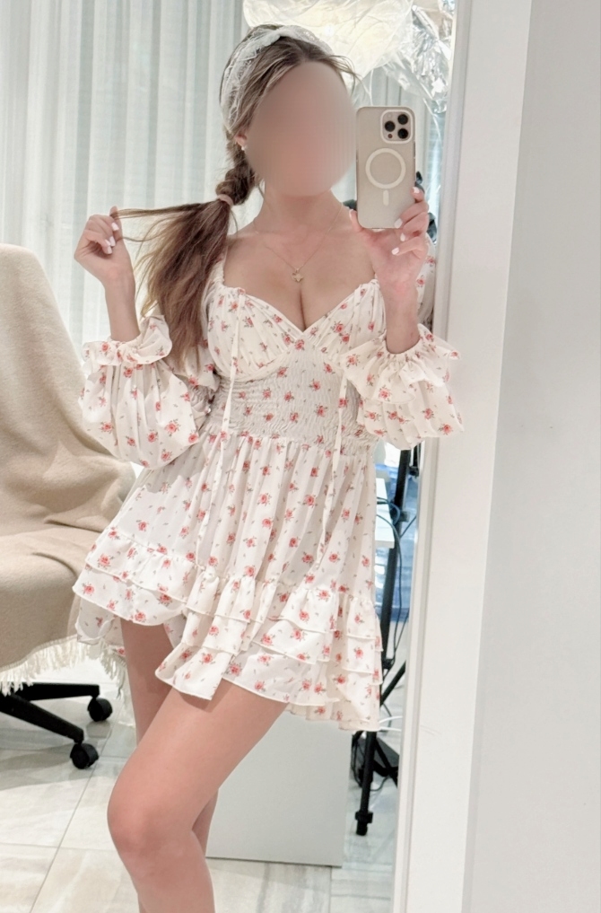 LUISA DIOSA ENCANTADORA SENSUAL MASAJISTA EROTIKA