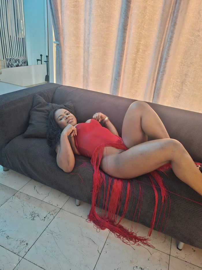CHICAS LATINAS SUPER DES COMPLICADAS DESEOSA