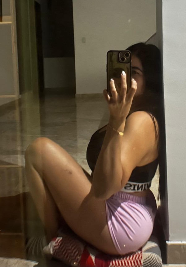 CARLA BELLEZA LATINA IMPLICADA FIESTERA 24HS