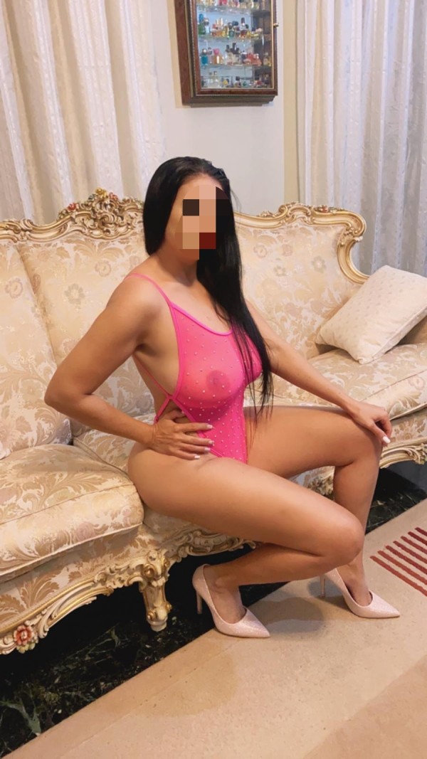 CARLA BELLEZA LATINA IMPLICADA FIESTERA 24HS