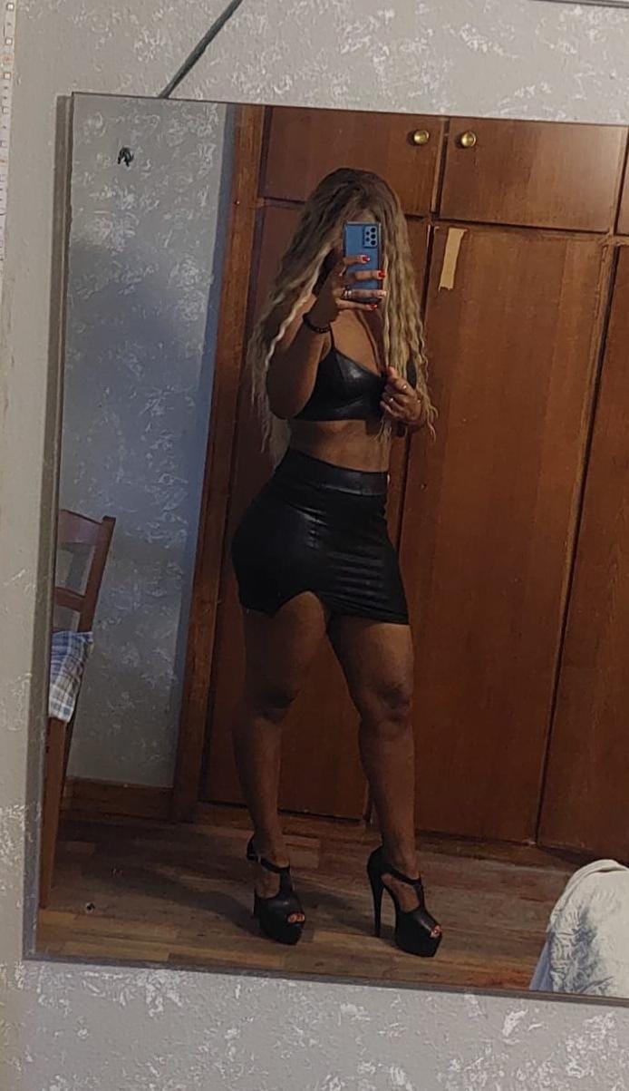 CALIENTE, ATREVIDA Y JUGUETONA LATINA, 615452079