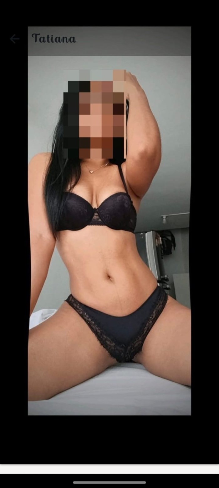 MI COÑITO ES MUY GOLOSO LE ENCANTA FOLLAR POLVO 25