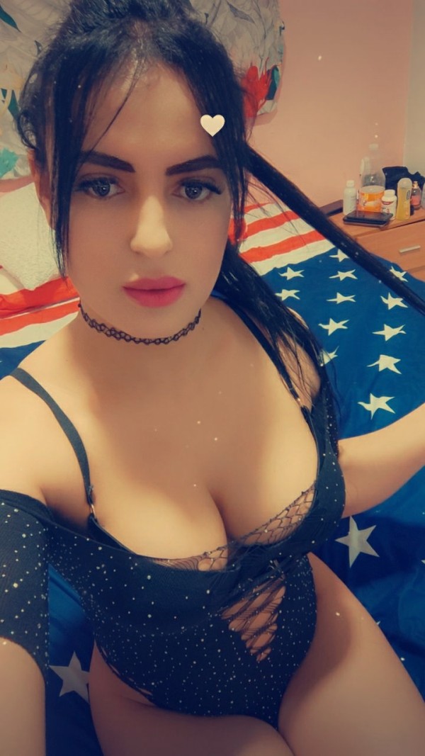 Una diosa activa pasiva guarradas atope fiestera