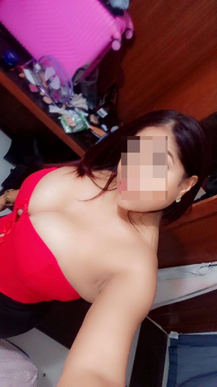 SALOU BOMBA DE SEXO FIESTA A TOPE LUJURIA ARDIENTE
