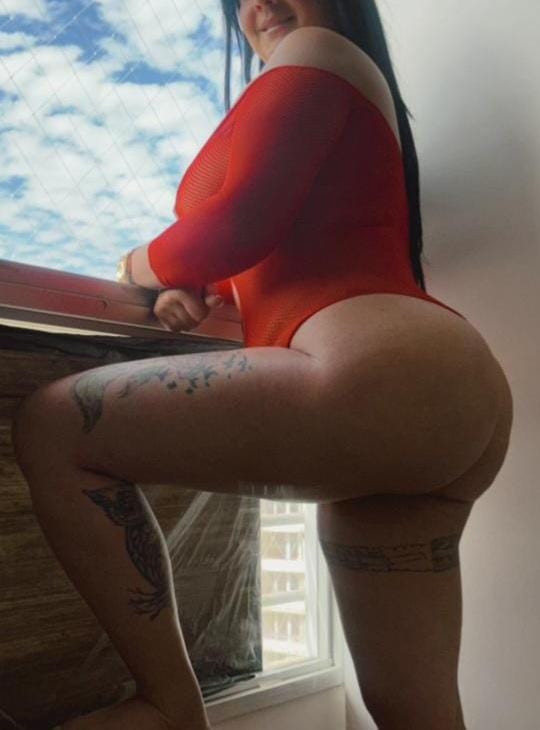 Hola amor soy una chica ardiente cariñosa excitant