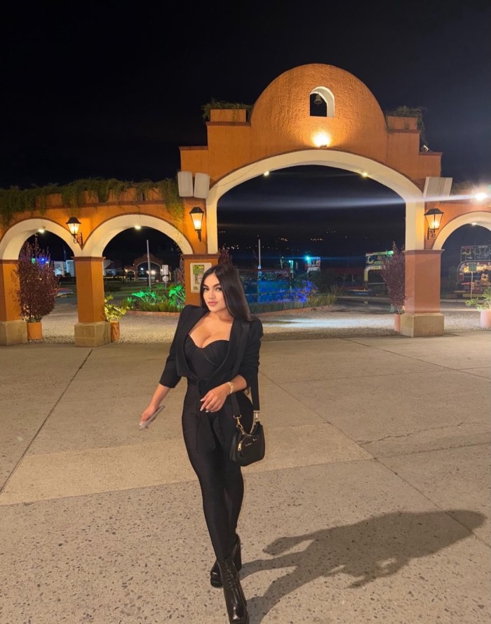 Jovencita en Marbella Centro piso privado