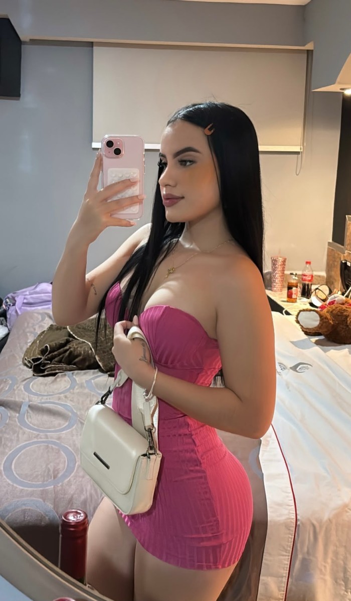 HERMOSA MUJER UNICA ARDIENTE FIESTERA A TOPE