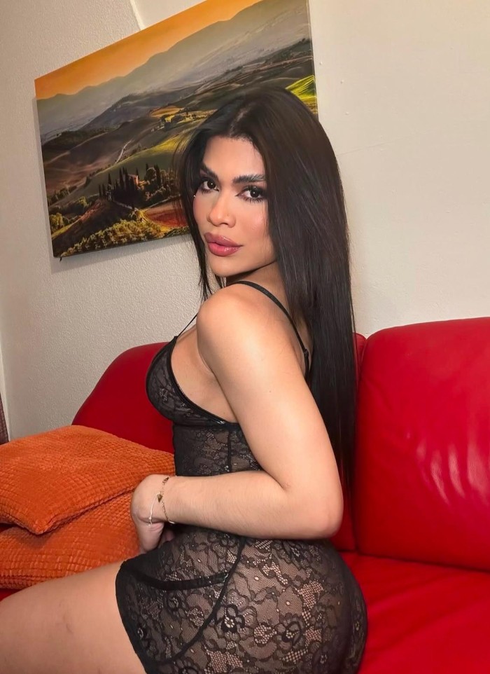EN AMPOSTA TRANS COMPLACIENTE A TUS CAPRICHOS