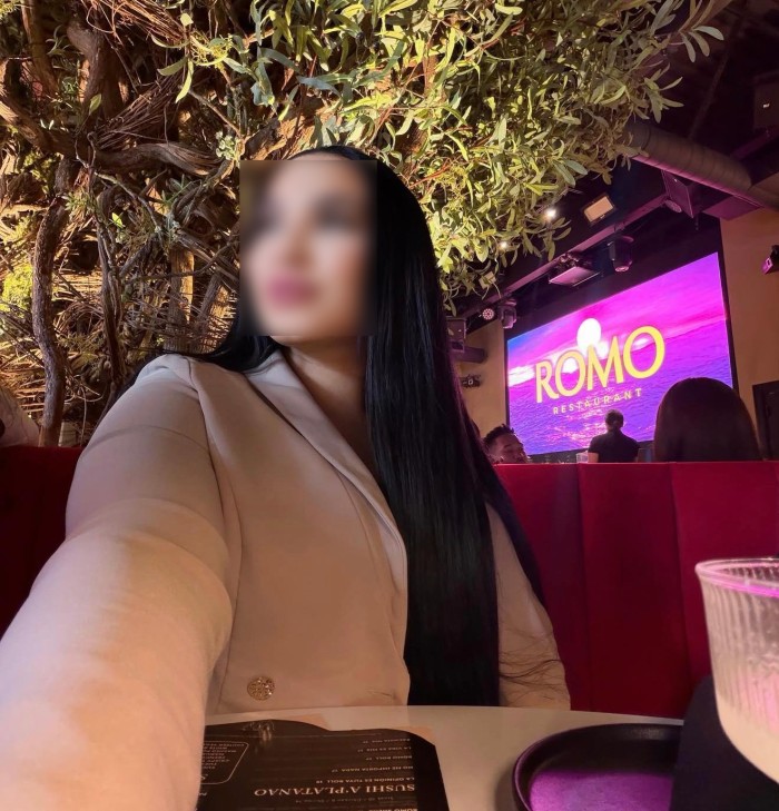 COLOMBIANA DELICIOSA Y ENTREGADA SOLO SALIDAS 24