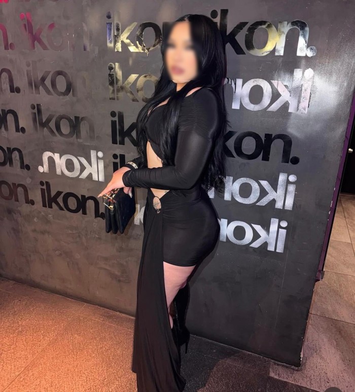 COLOMBIANA DELICIOSA Y ENTREGADA SOLO SALIDAS 24
