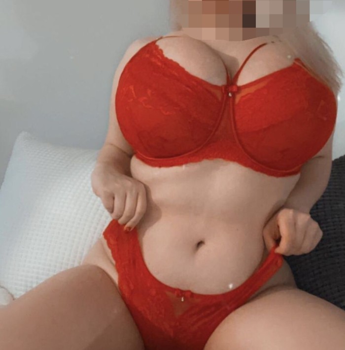 Videollamada hot tetas XXl juegos eróticos