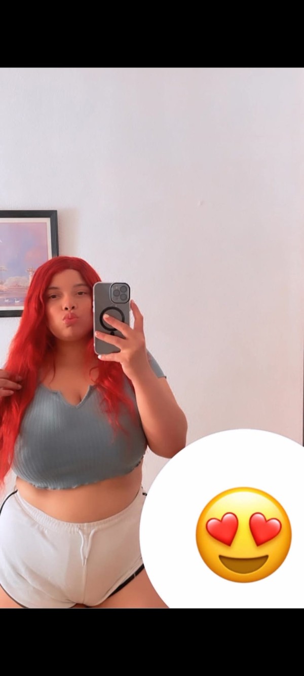 EMELY  ESPECTACULAR CHICA CON CURVAS EN IGUALADA
