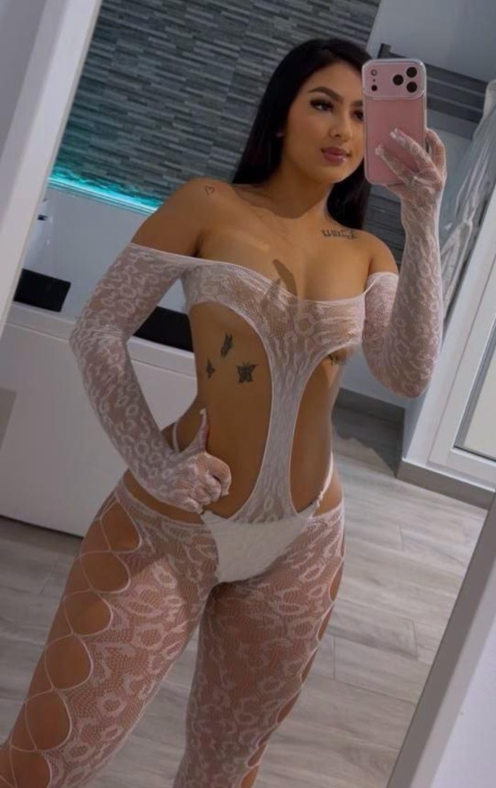 COLOMBIANA DE LUJO IMPRESIONANTE Y JOVENCISIMA