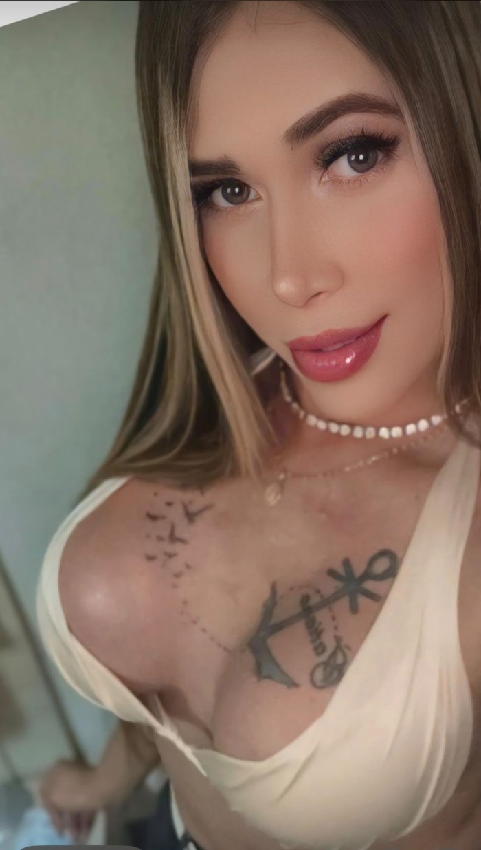TRANS TRAVIESA FIESTERA LUJURIOSA A TOPE