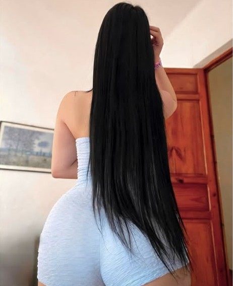 EN LA CHOPERA PRUEBA MI CULO TRAGON COLOMBIANA