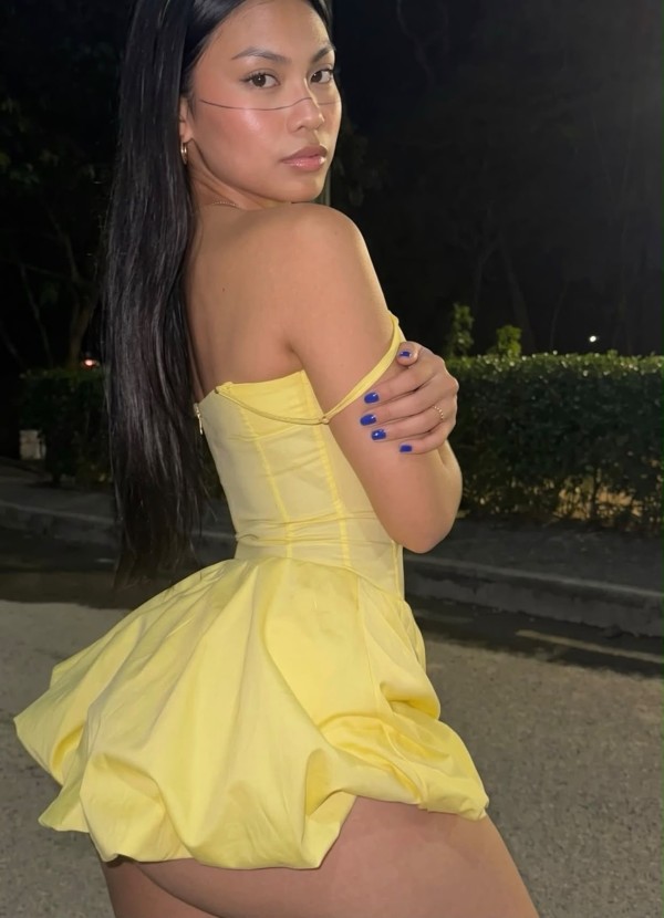 CAMILA UNA EXPLOSICION DE CHICA EN LA CAMA