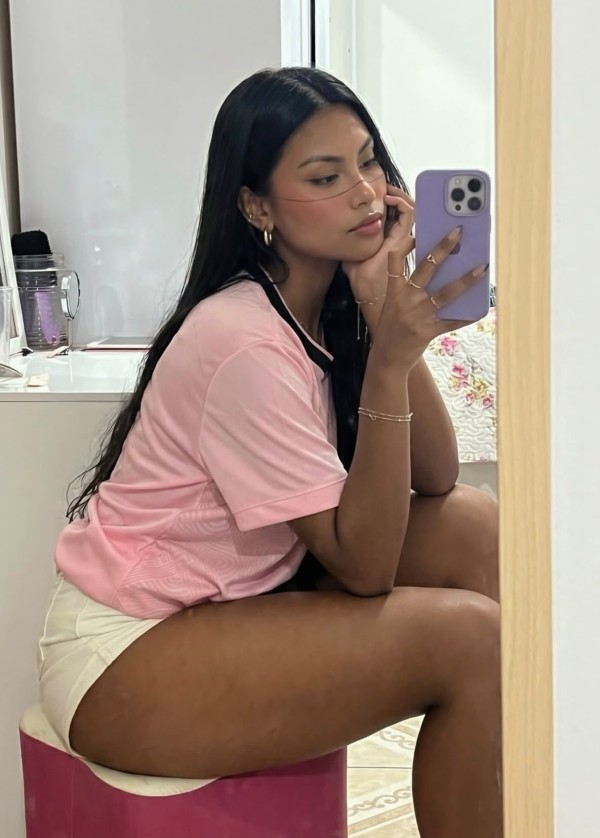 CAMILA UNA EXPLOSICION DE CHICA EN LA CAMA