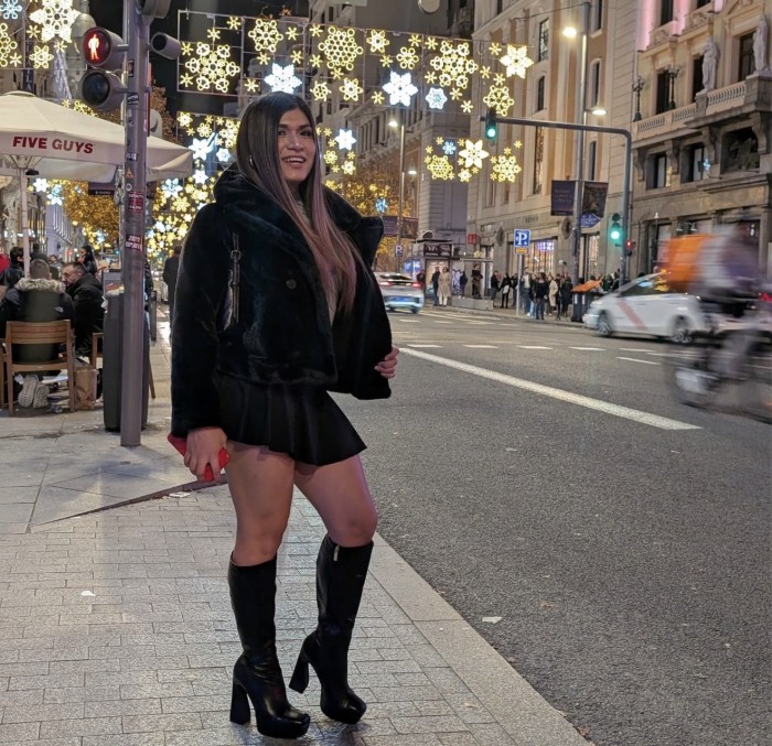 Trans colombiana muy zorra en la cama
