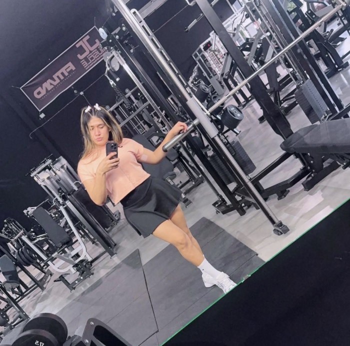 Trans colombiana muy zorra en la cama