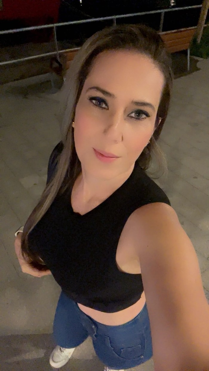 EN MOLINA DE SEGURA – COLOMBIANA DE LUJO EXPLOSIVA Y SUPER COMPLETA