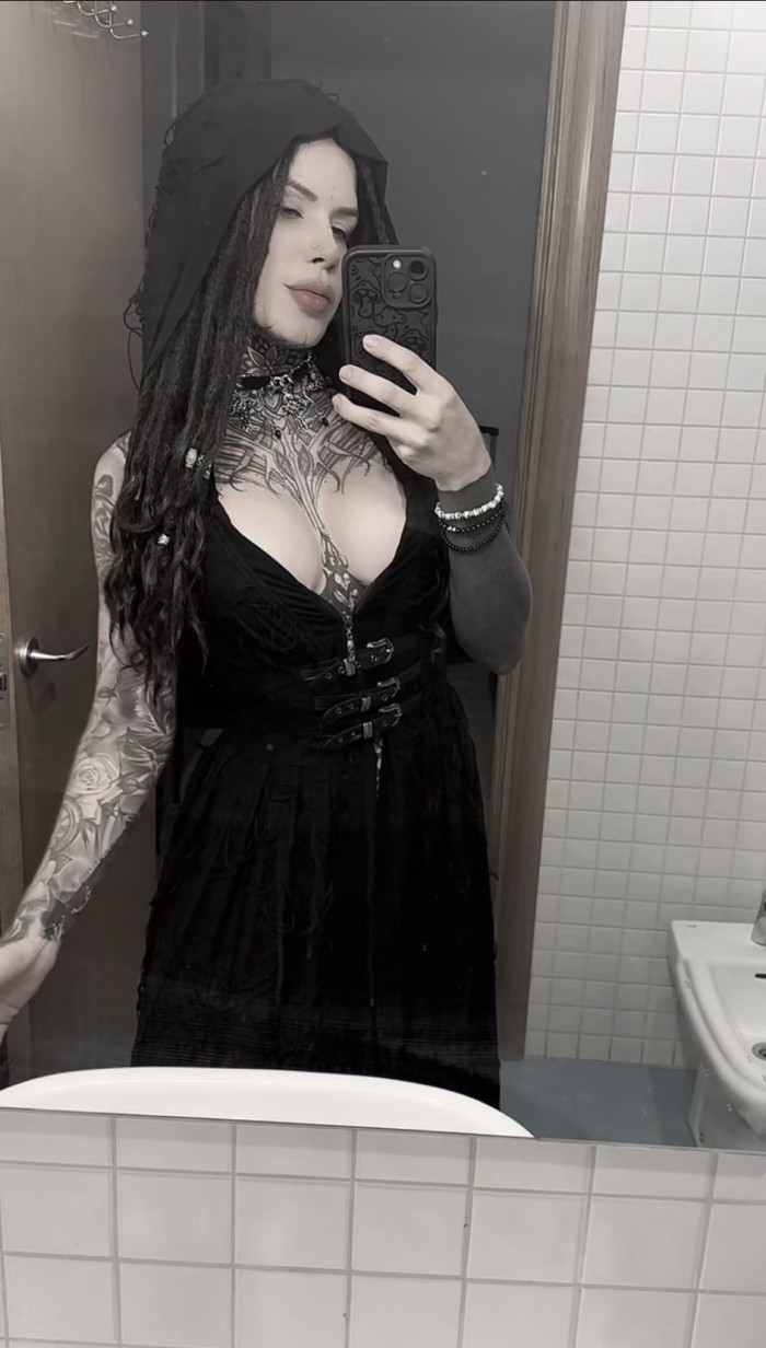 BRASILEÑA TATUADA, PICANTE E IRRESISTIBL 624563578