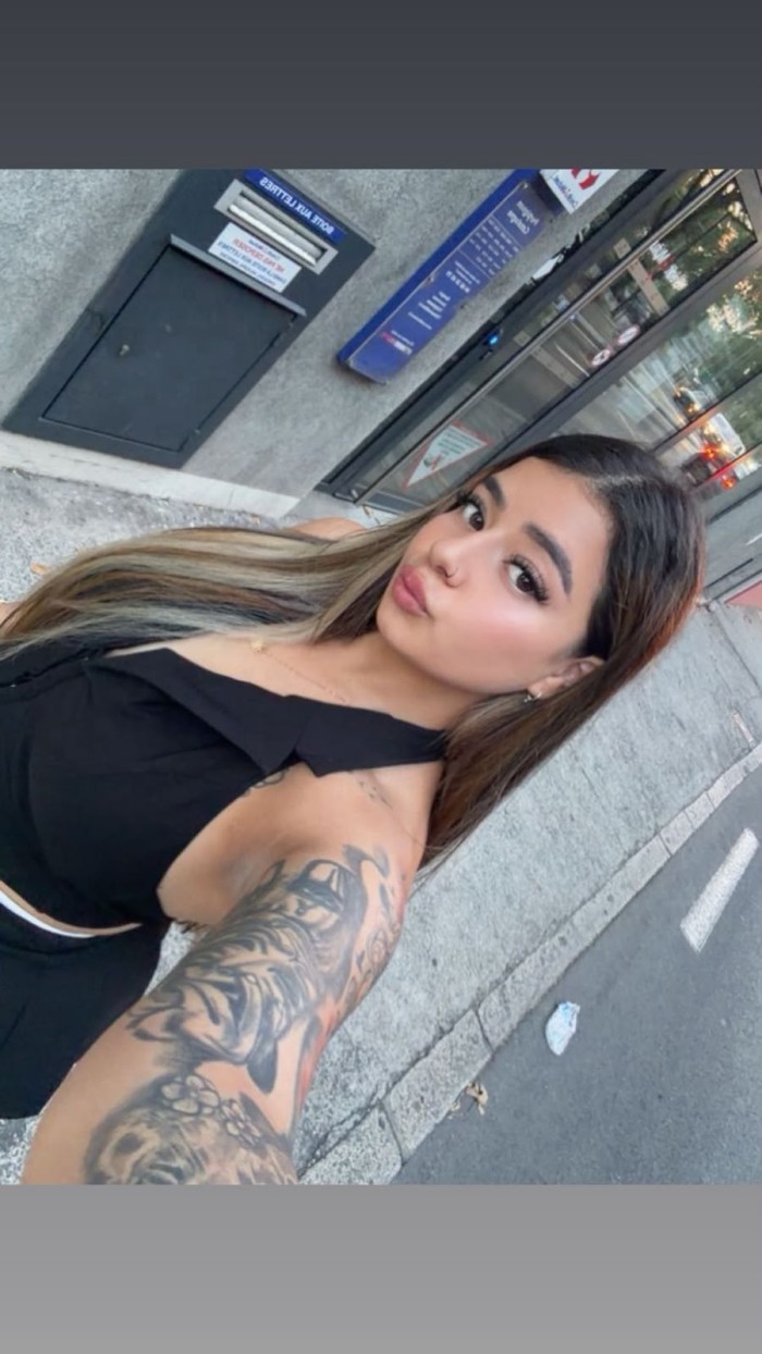 JOVENCITA DIVINA, CARIÑOSA Y MUY MORBOSA