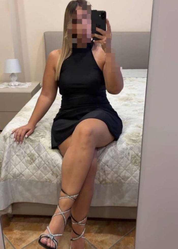 ARDIENTE SENSUAL VEN A PROBAR MI RICO CUERPO