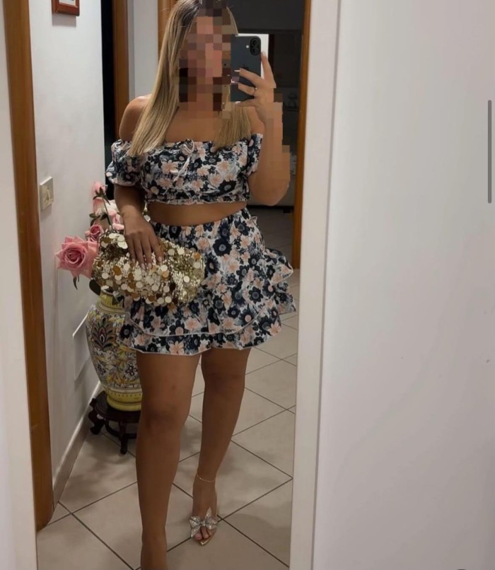ARDIENTE SENSUAL VEN A PROBAR MI RICO CUERPO