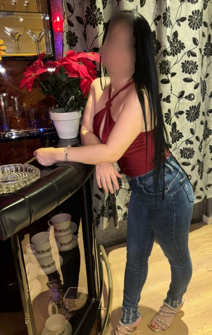 PRECIOSA ASIATICA XIU 28 AÑOS GRANDES PECHOS