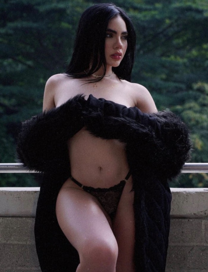 Española muy bonita con cuerpazo de escándalo